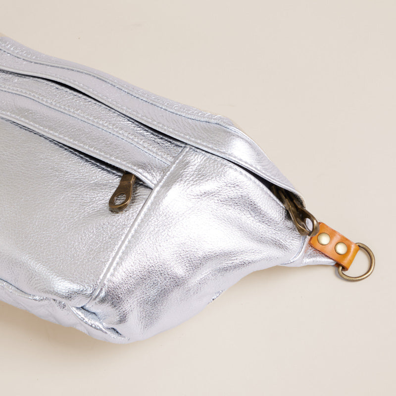 Cross Your Heart Sling - Leather Silver
