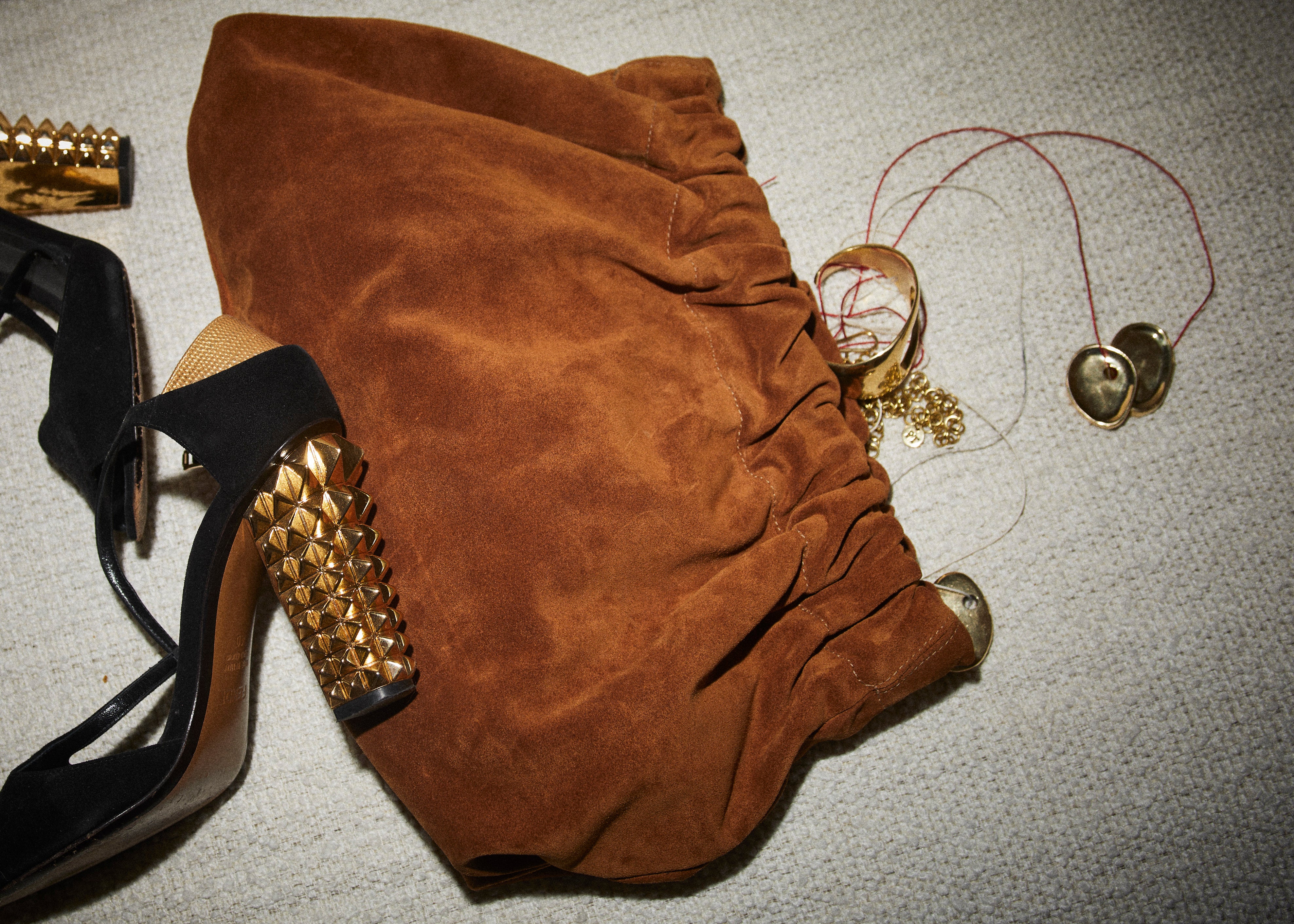 Mochi - Suede Caramel – Parker Thatch