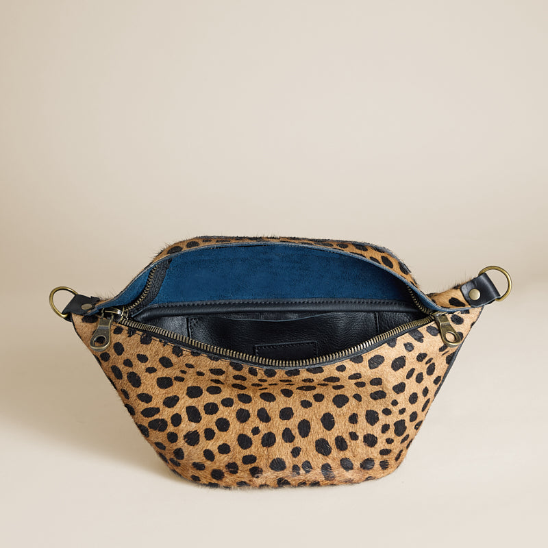Sidekick Sling - Leopard – Parker Thatch