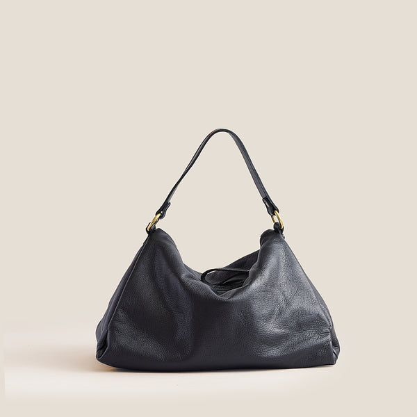 【新品未使用】CRACKED LEATHER BODY BAG No. 123, Shoulder Pouch in Dark Brown Leather – Billykirk