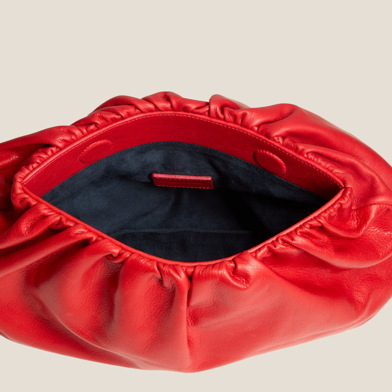 入手困難　美品　PICCHIOTTI アクセサリーポーチ　パテントレザー　レッド New Mochi Clutch - Heritage 